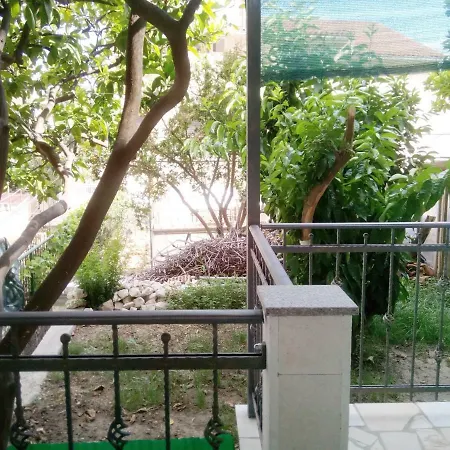 Apartament Pavlić 2 Omiš Zewnętrze zdjęcie
