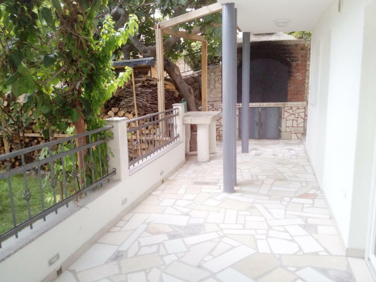 Apartment Pavlic 2 Omis